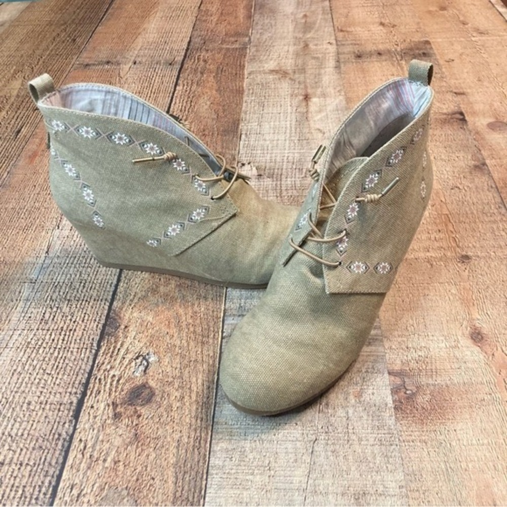 Sugar Wedge Booties Womens Size 8 Burlap Tribal Lace Up Western Southwestern - Picture 1 of 10